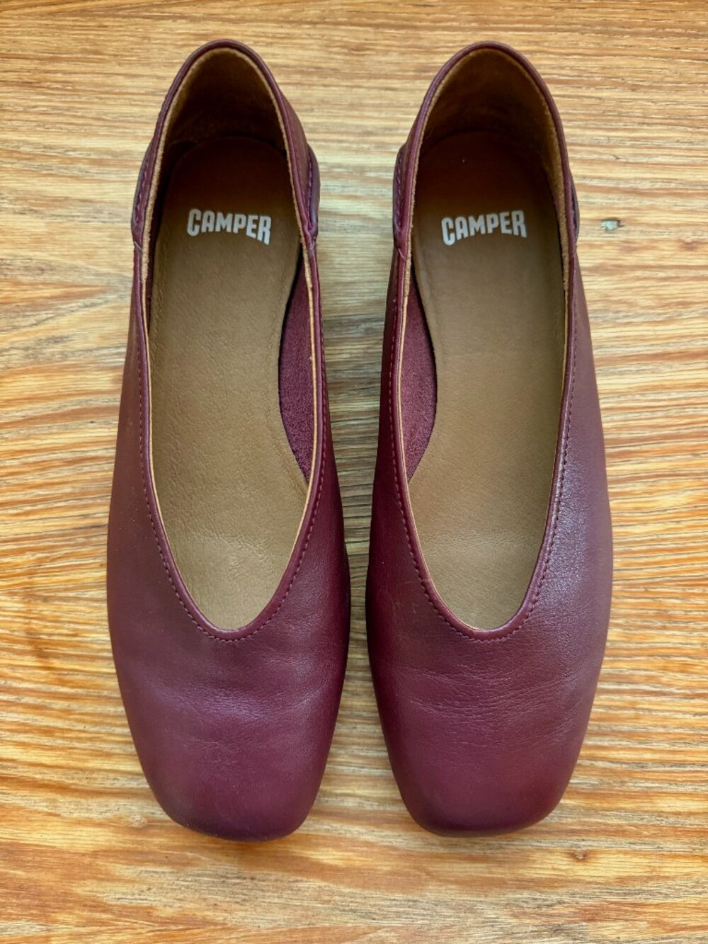 Barely worn, cute Camper flats, Casi Myra, burgundy 8.5 US (39 EU)